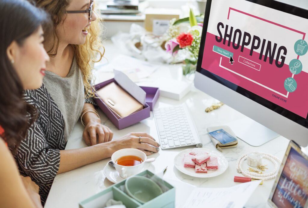 online-shopping-cart-e-commers-concept